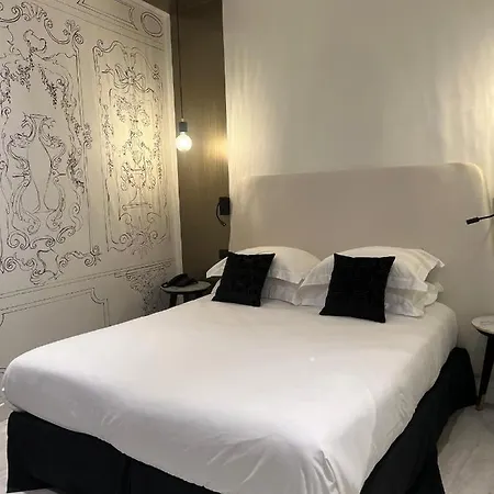 Hotel Massena